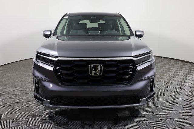 new 2025 Honda Pilot car, priced at $47,095