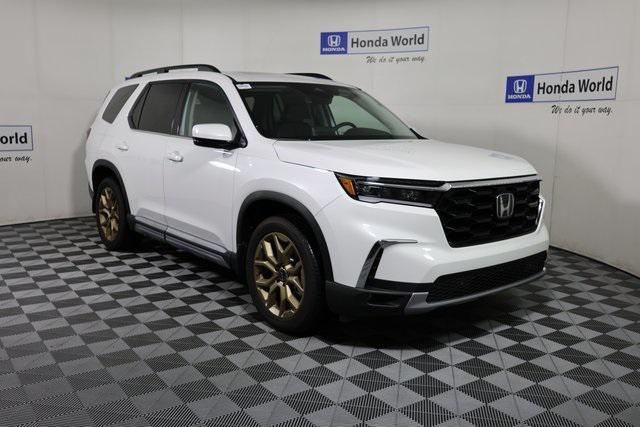 new 2024 Honda Pilot car, priced at $53,815