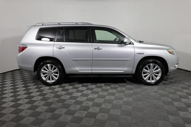used 2010 Toyota Highlander Hybrid car, priced at $12,200