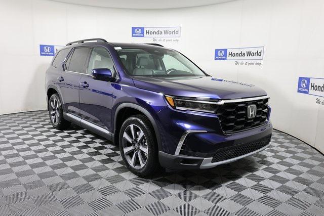 new 2025 Honda Pilot car, priced at $50,995