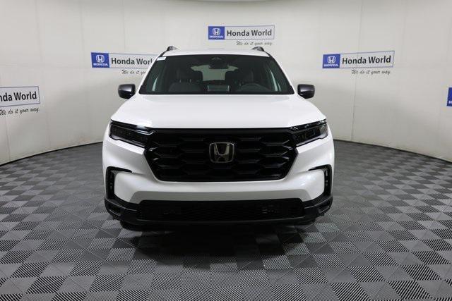 new 2025 Honda Pilot car, priced at $44,900