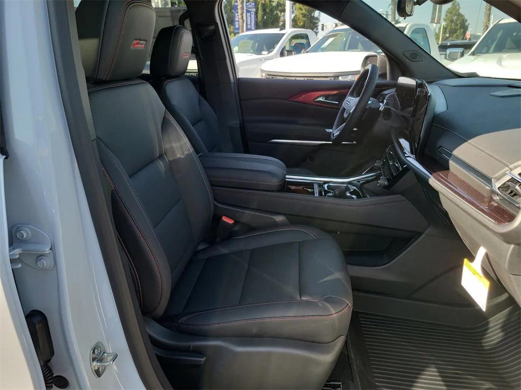 new 2026 Chevrolet Traverse car, priced at $59,299