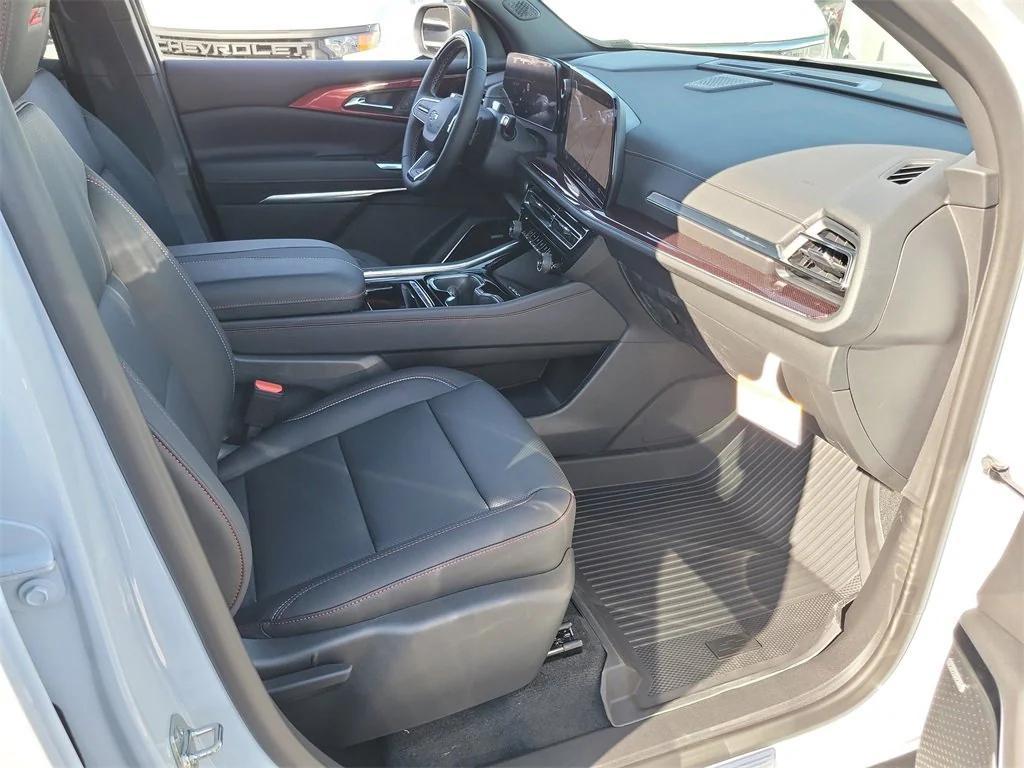 new 2026 Chevrolet Traverse car, priced at $59,299