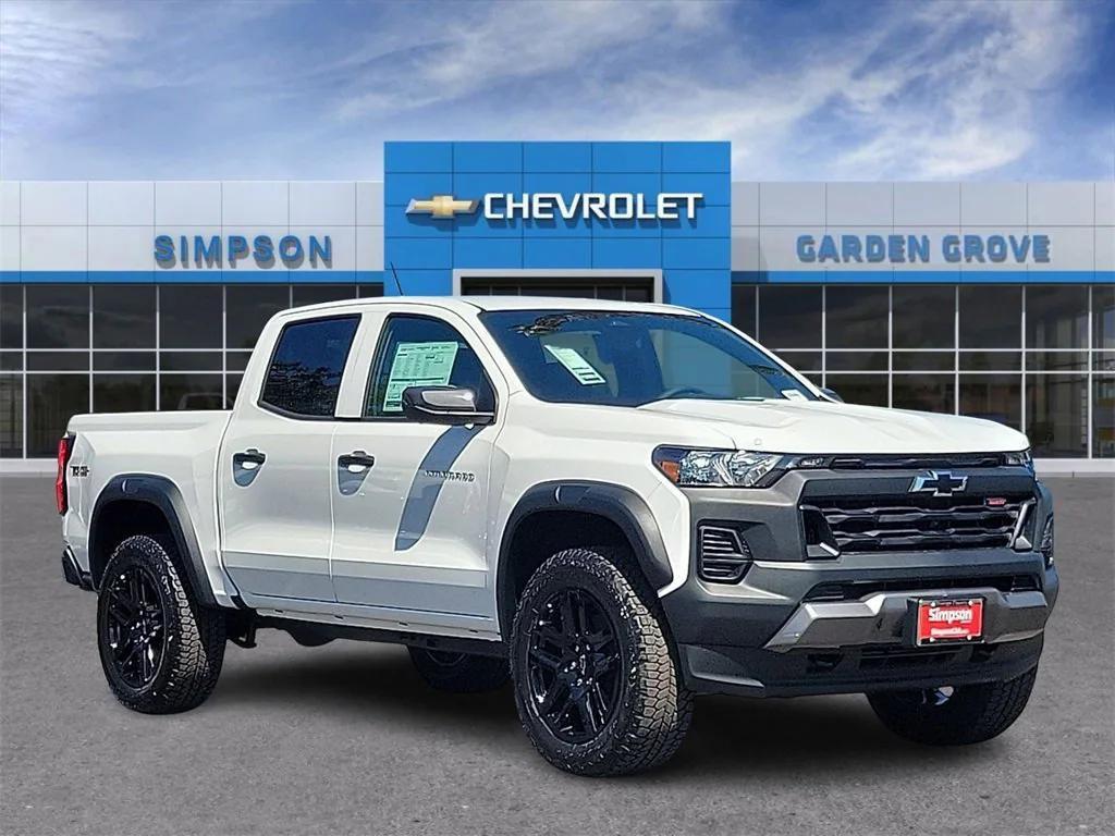 new 2025 Chevrolet Colorado car, priced at $45,945
