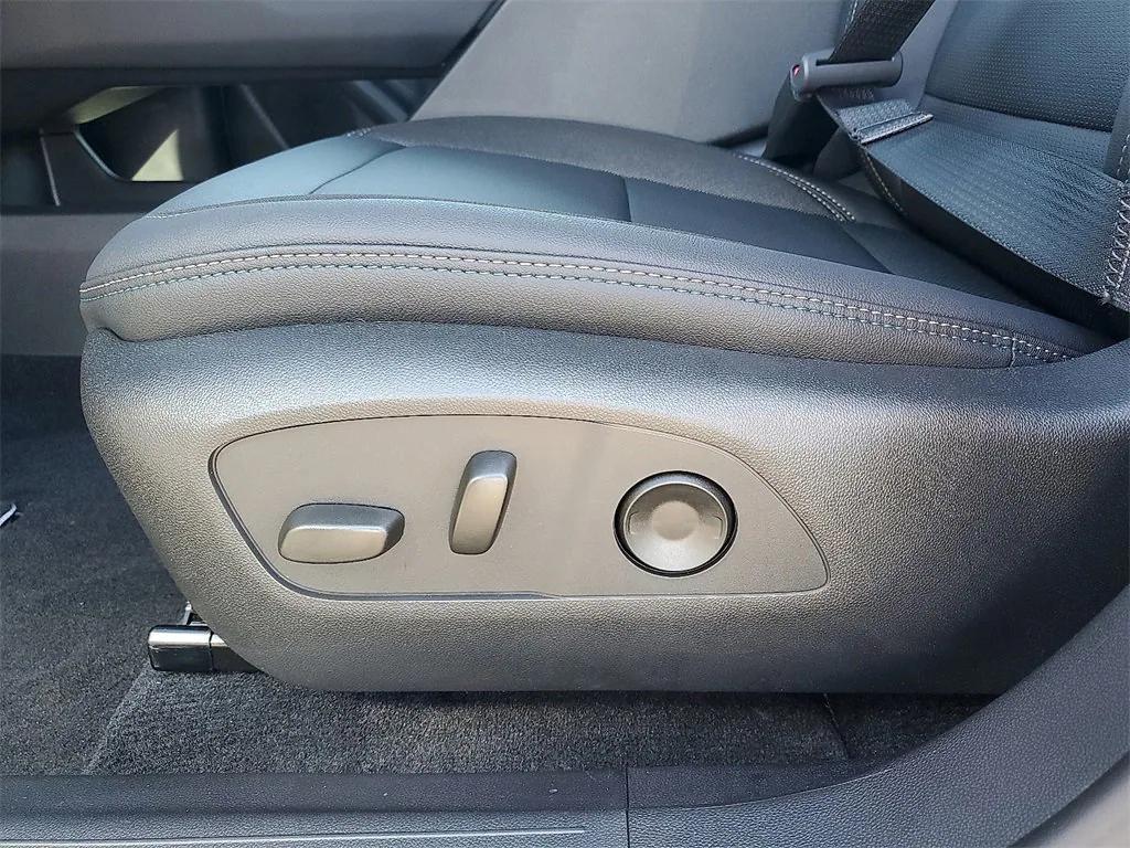 new 2026 Chevrolet Equinox EV car, priced at $42,394