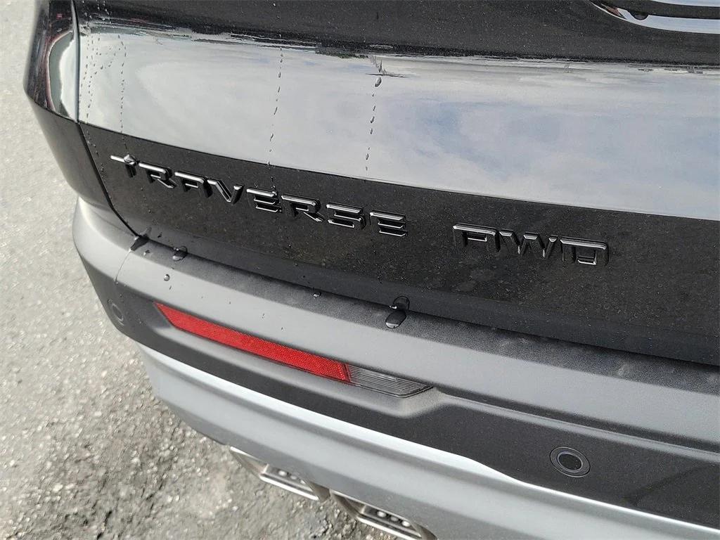 new 2026 Chevrolet Traverse car, priced at $50,890