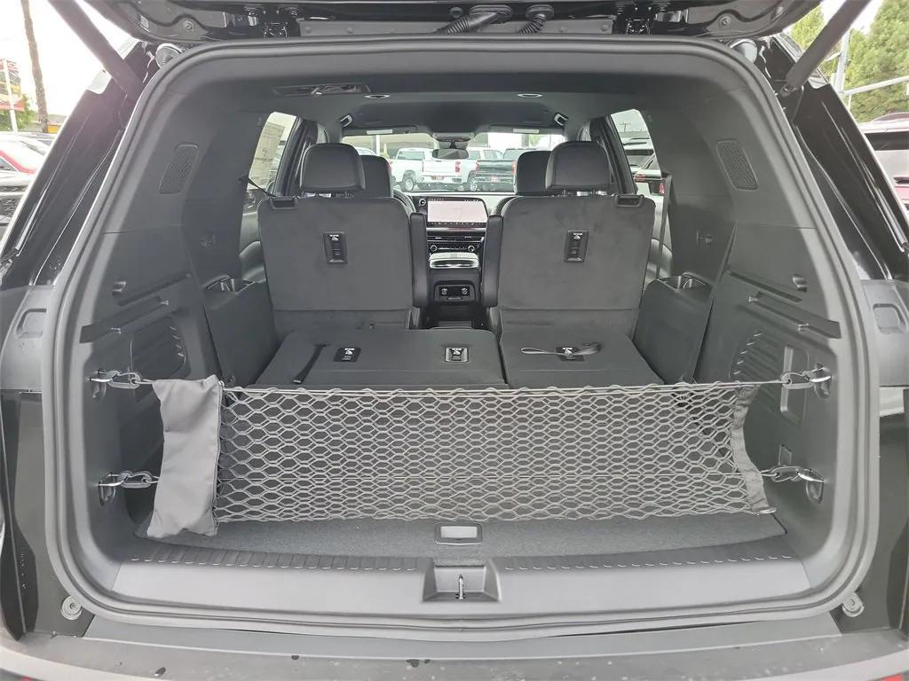 new 2026 Chevrolet Traverse car, priced at $50,890