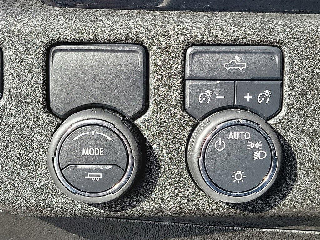 used 2025 Chevrolet Silverado 1500 car, priced at $42,995