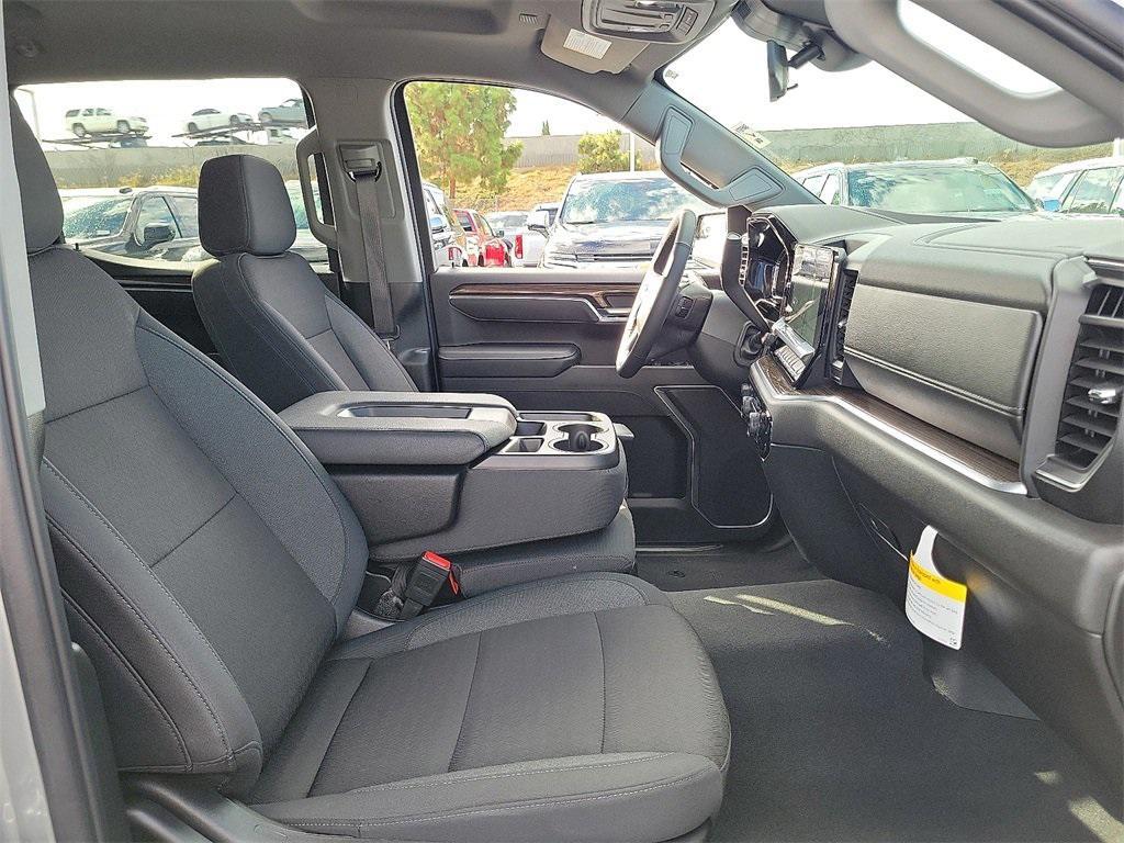 used 2025 Chevrolet Silverado 1500 car, priced at $42,995