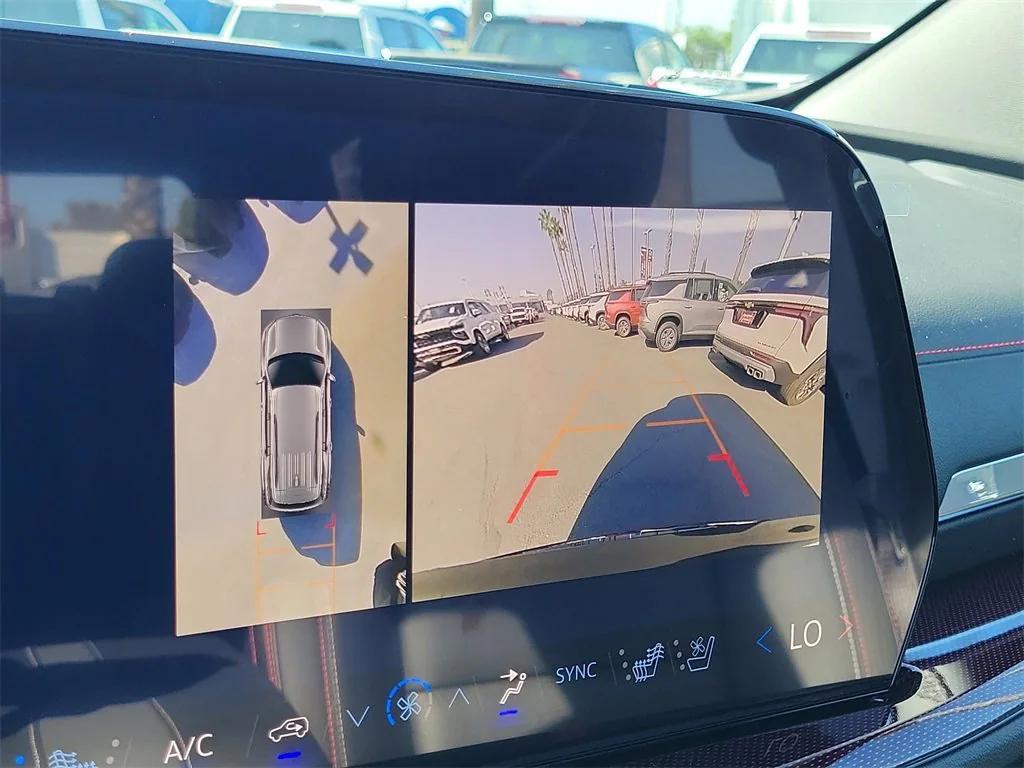 new 2026 Chevrolet Traverse car, priced at $59,290