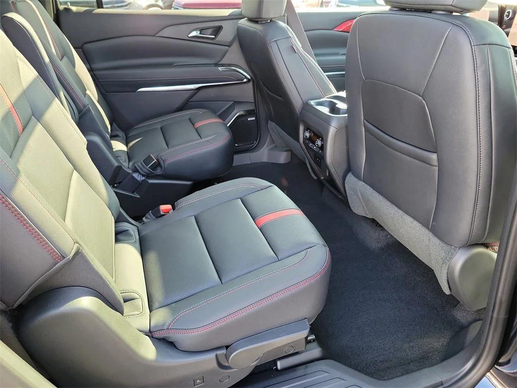 new 2026 Chevrolet Traverse car, priced at $59,290