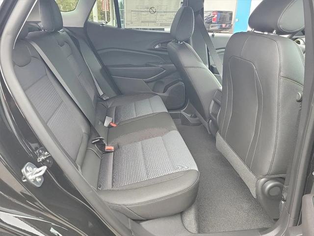 new 2025 Chevrolet Trax car, priced at $26,084