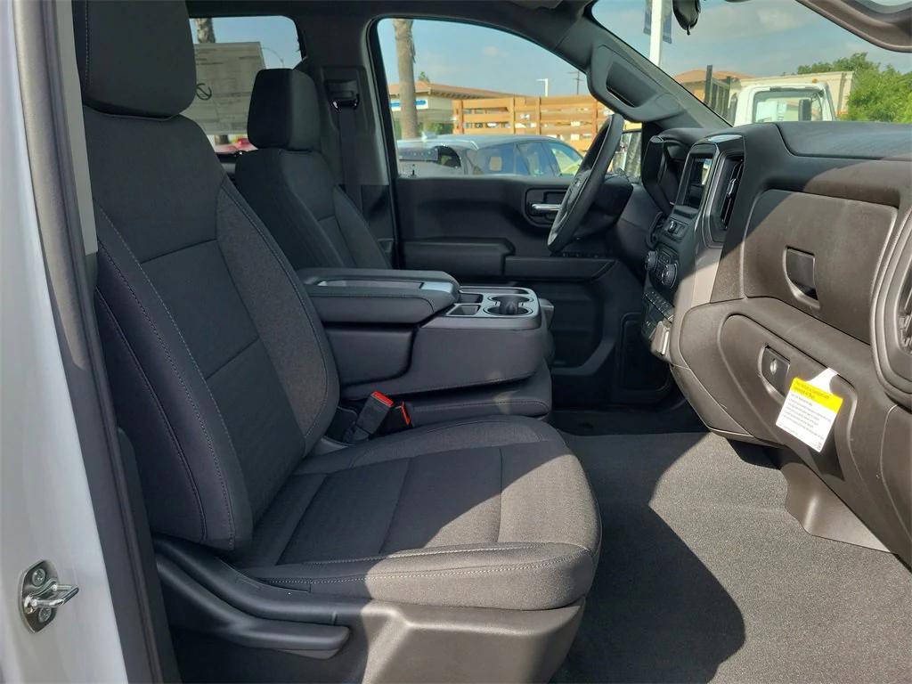 new 2026 Chevrolet Silverado 1500 car, priced at $42,615