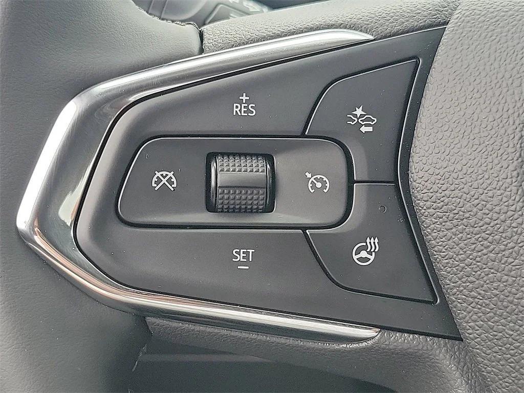 new 2025 Chevrolet Trax car, priced at $26,084
