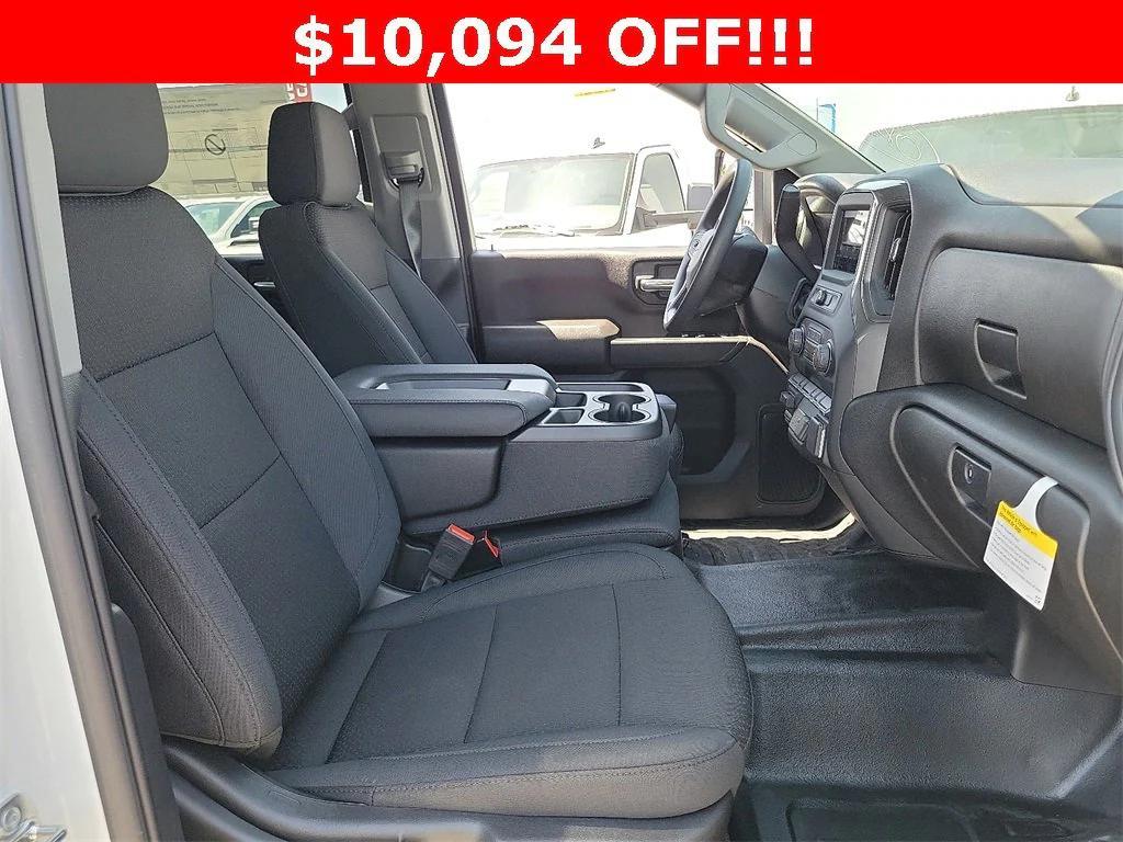 new 2025 Chevrolet Silverado 2500 car, priced at $66,999
