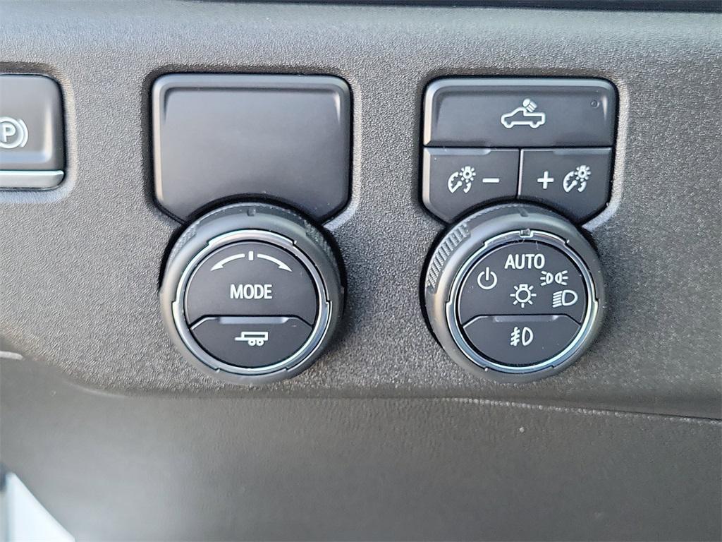 used 2024 Chevrolet Silverado 1500 car, priced at $41,995