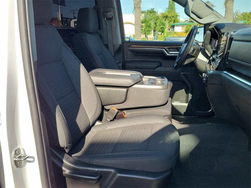 used 2024 Chevrolet Silverado 1500 car, priced at $41,995