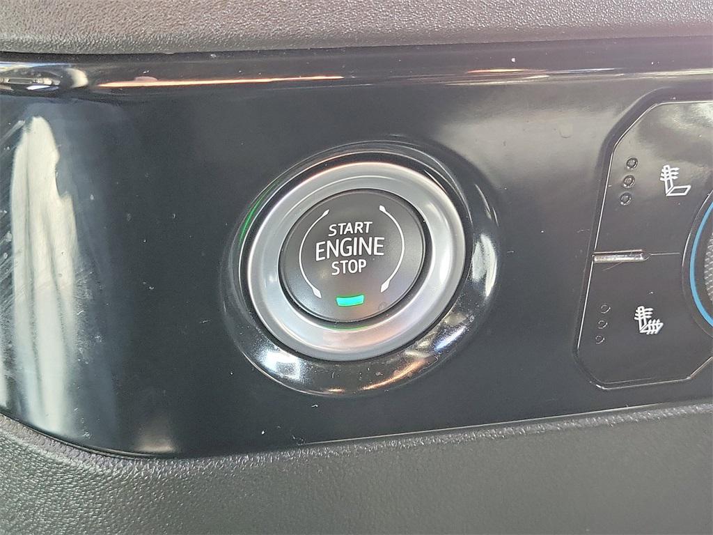 used 2024 Chevrolet Silverado 1500 car, priced at $41,995