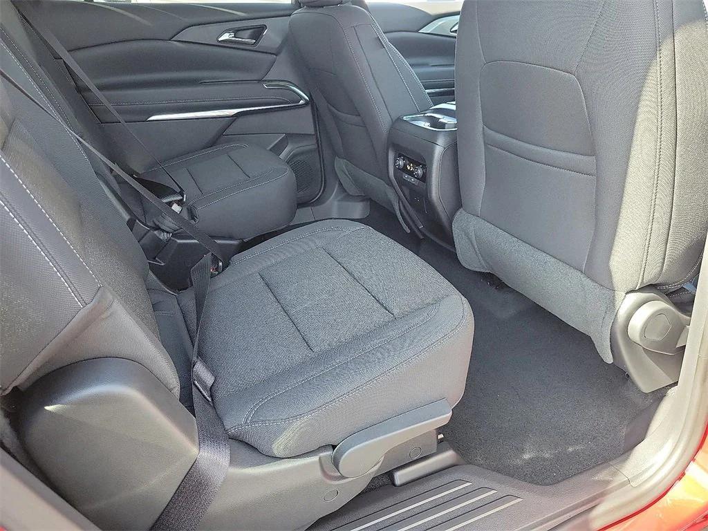 new 2026 Chevrolet Traverse car, priced at $45,815