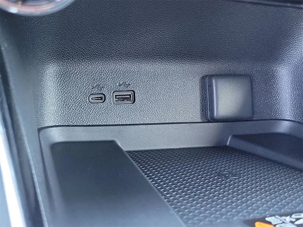 new 2026 Chevrolet Traverse car, priced at $42,820