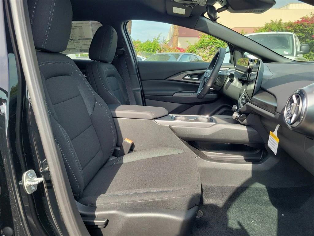 new 2026 Chevrolet Equinox EV car, priced at $35,270