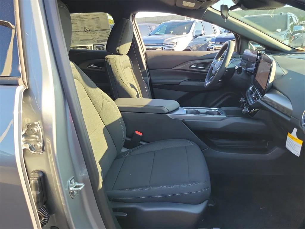 new 2026 Chevrolet Equinox EV car, priced at $35,270