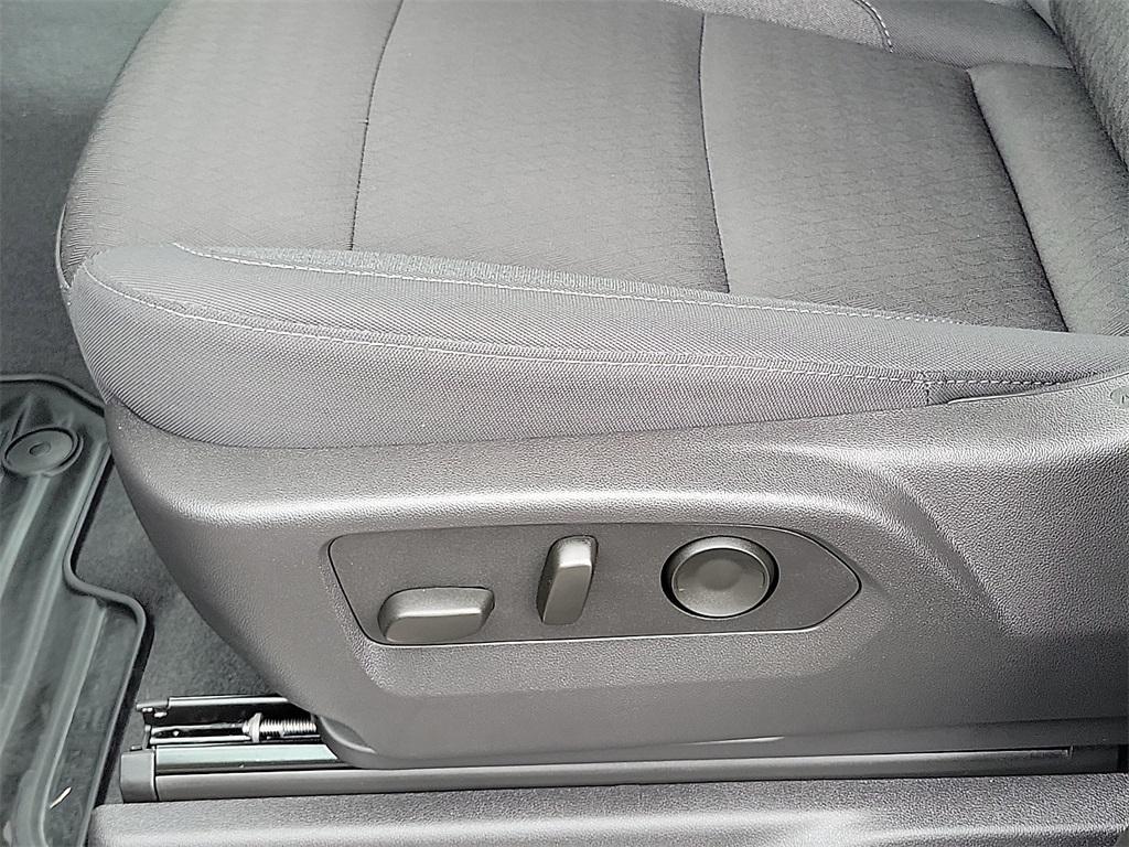 used 2025 Chevrolet Silverado 1500 car, priced at $43,999