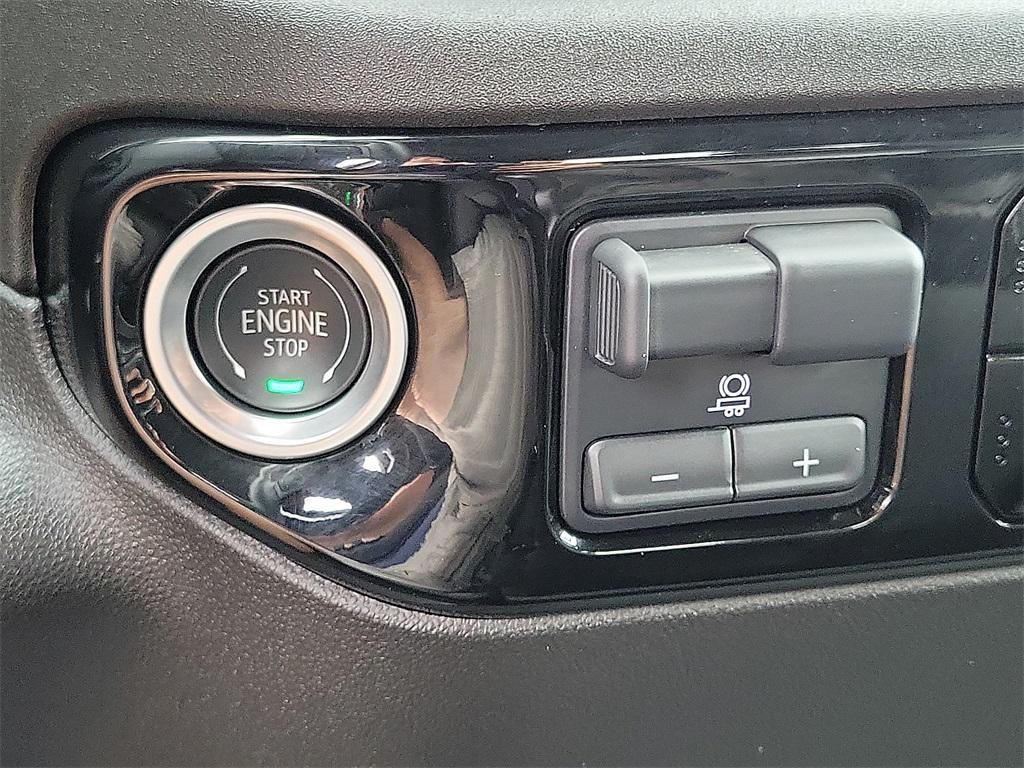 used 2025 Chevrolet Silverado 1500 car, priced at $43,999