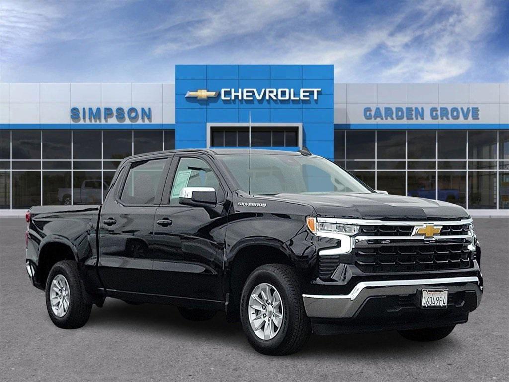 used 2025 Chevrolet Silverado 1500 car, priced at $42,994