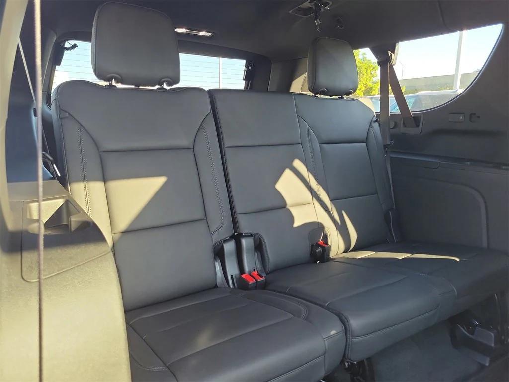 new 2026 Chevrolet Suburban car, priced at $80,720