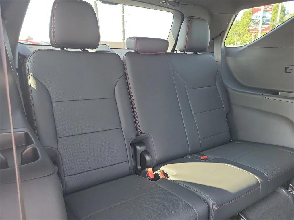 new 2026 Chevrolet Traverse car, priced at $58,290