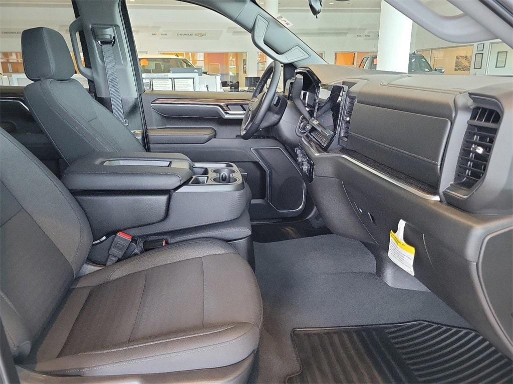 used 2025 Chevrolet Silverado 1500 car, priced at $42,995