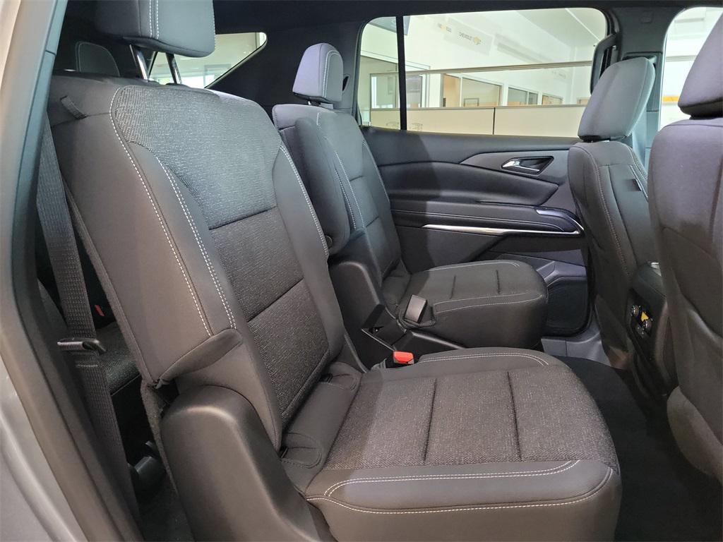 used 2025 Chevrolet Traverse car, priced at $44,995