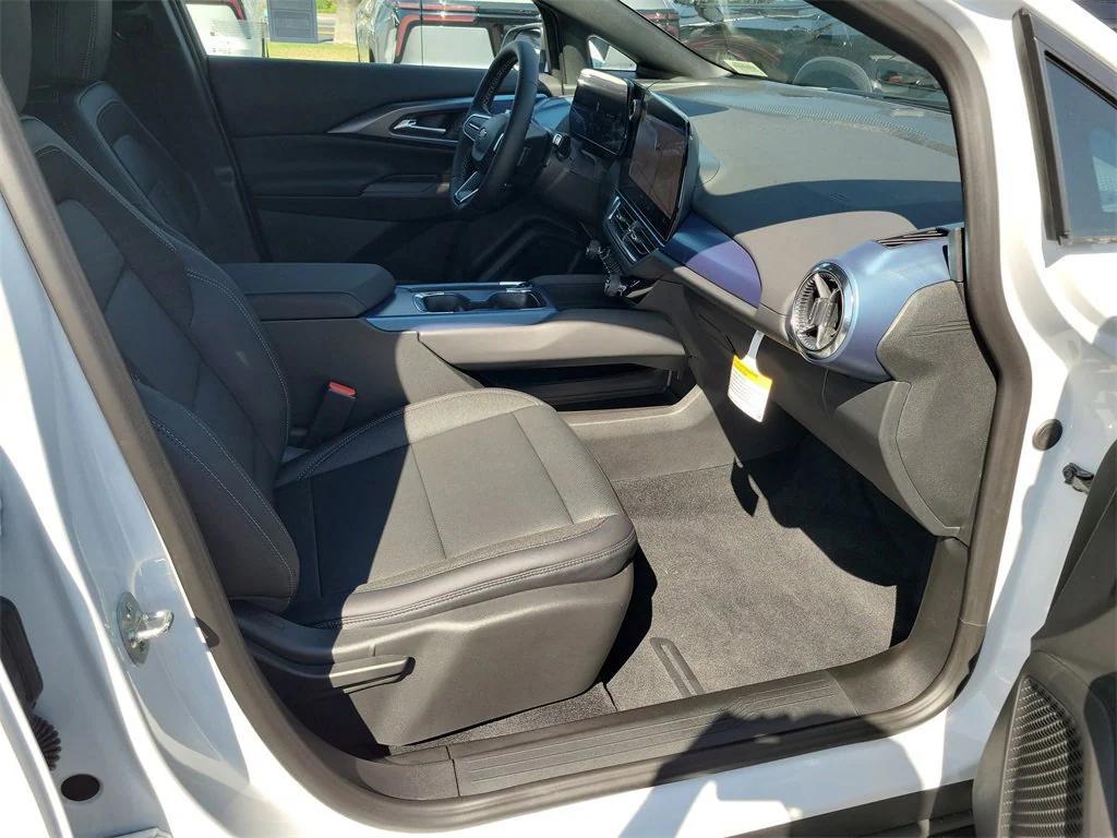 new 2026 Chevrolet Equinox EV car, priced at $40,920