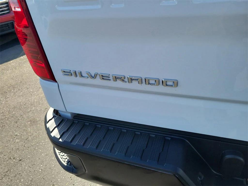 new 2026 Chevrolet Silverado 1500 car, priced at $35,595