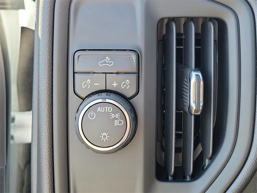new 2026 Chevrolet Silverado 1500 car, priced at $35,595