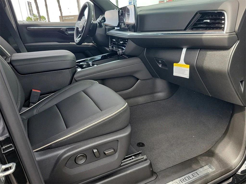 new 2026 Chevrolet Suburban car, priced at $83,930
