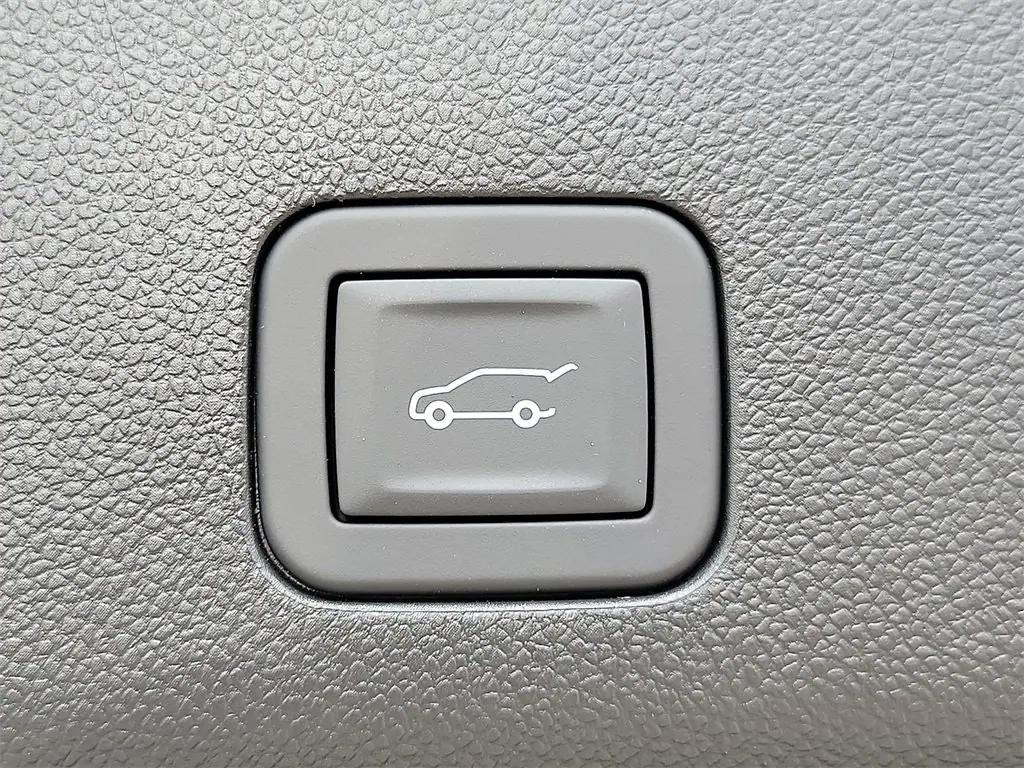 new 2026 Chevrolet Suburban car, priced at $83,930