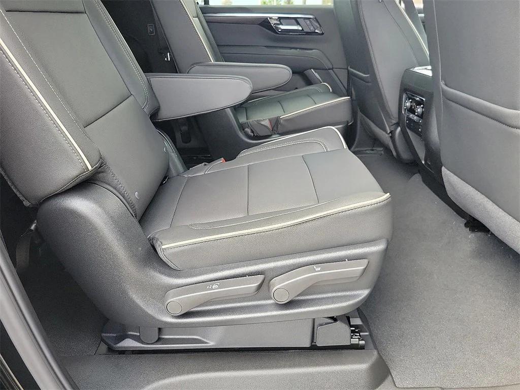 new 2026 Chevrolet Suburban car, priced at $83,930
