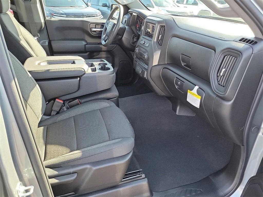 new 2026 Chevrolet Silverado 1500 car, priced at $42,615