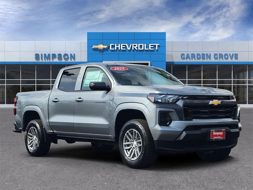 new 2025 Chevrolet Colorado car, priced at $38,590