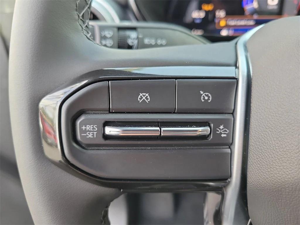 new 2025 Chevrolet Colorado car, priced at $38,590