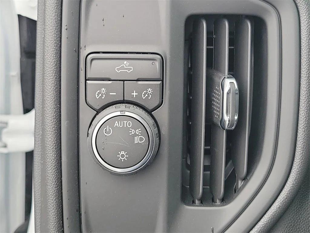 new 2026 Chevrolet Silverado 1500 car, priced at $35,595