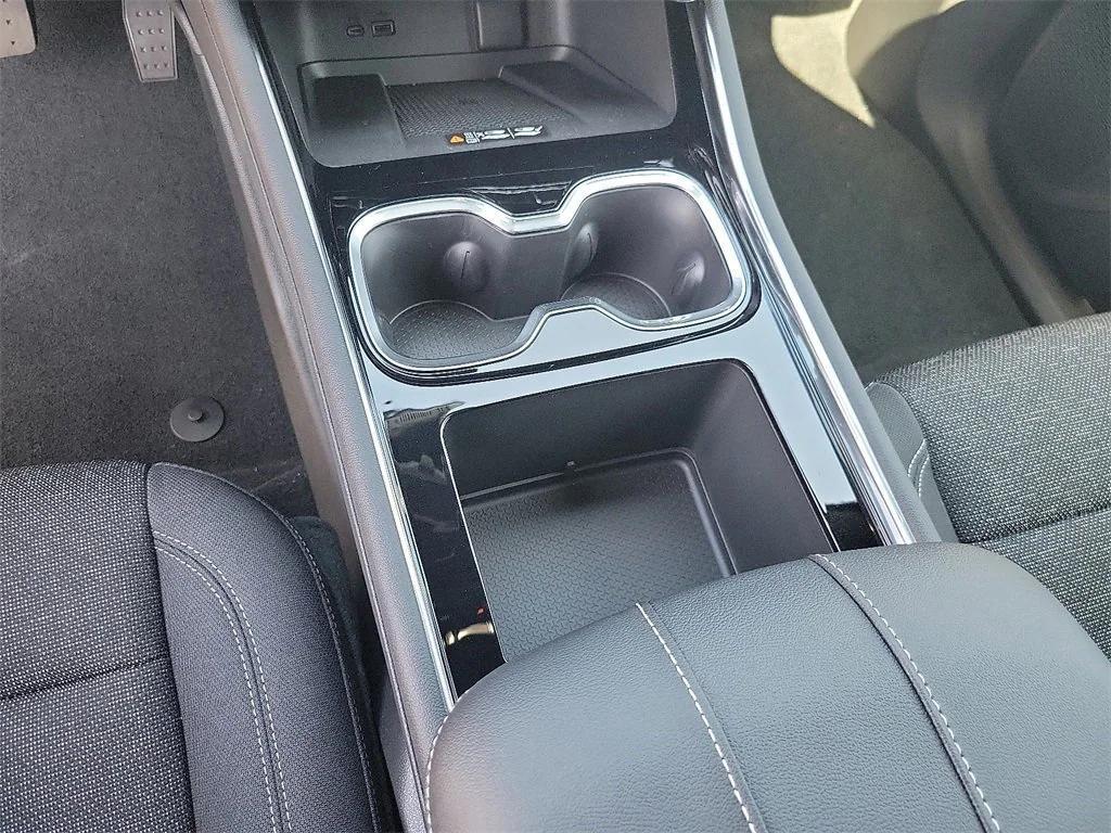 new 2026 Chevrolet Traverse car, priced at $42,820