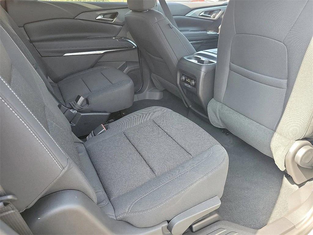 new 2026 Chevrolet Traverse car, priced at $42,820