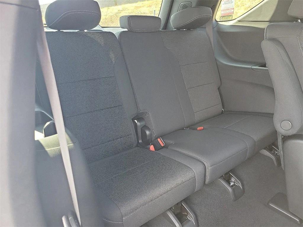 new 2026 Chevrolet Traverse car, priced at $42,820