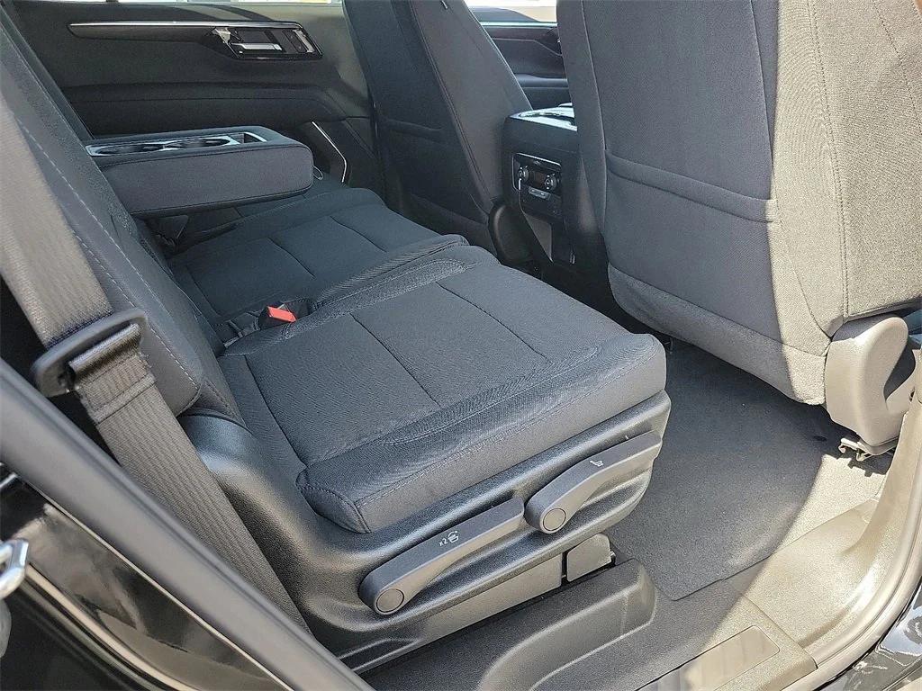 new 2025 Chevrolet Tahoe car, priced at $62,220