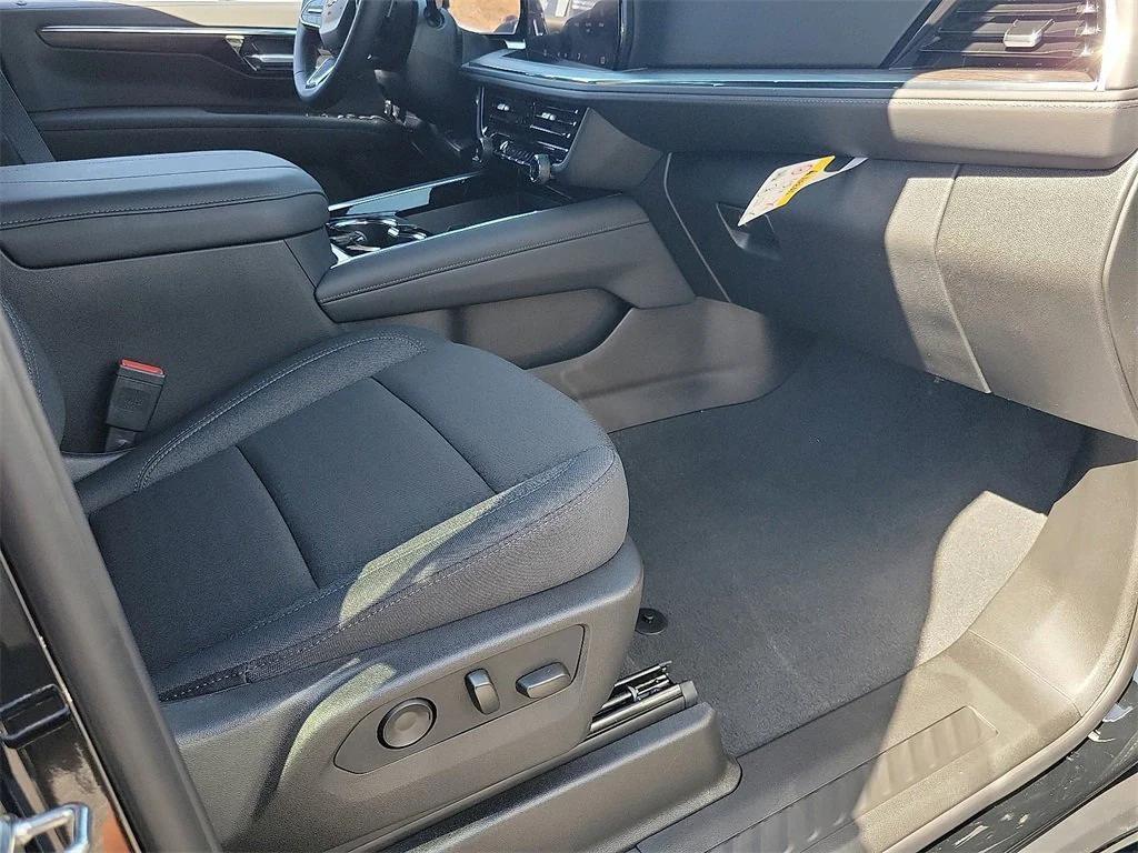 new 2025 Chevrolet Tahoe car, priced at $62,220