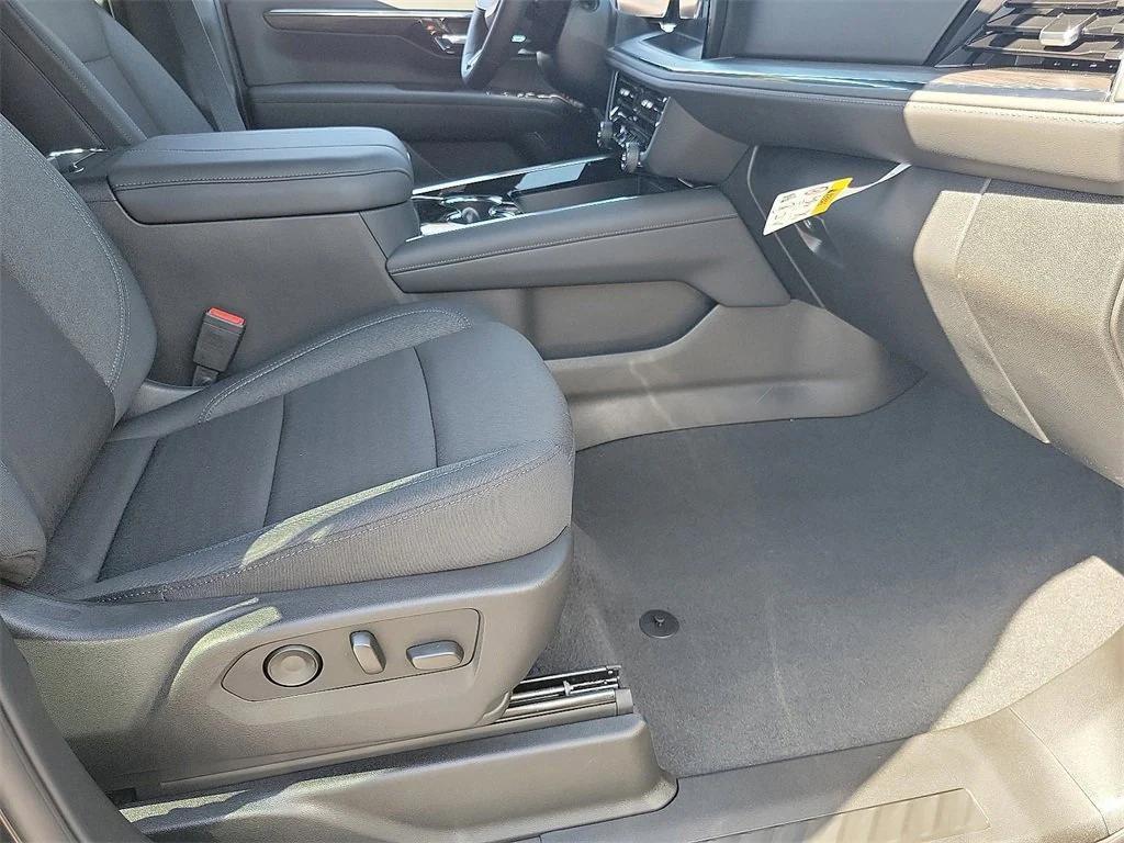 new 2025 Chevrolet Tahoe car, priced at $62,220