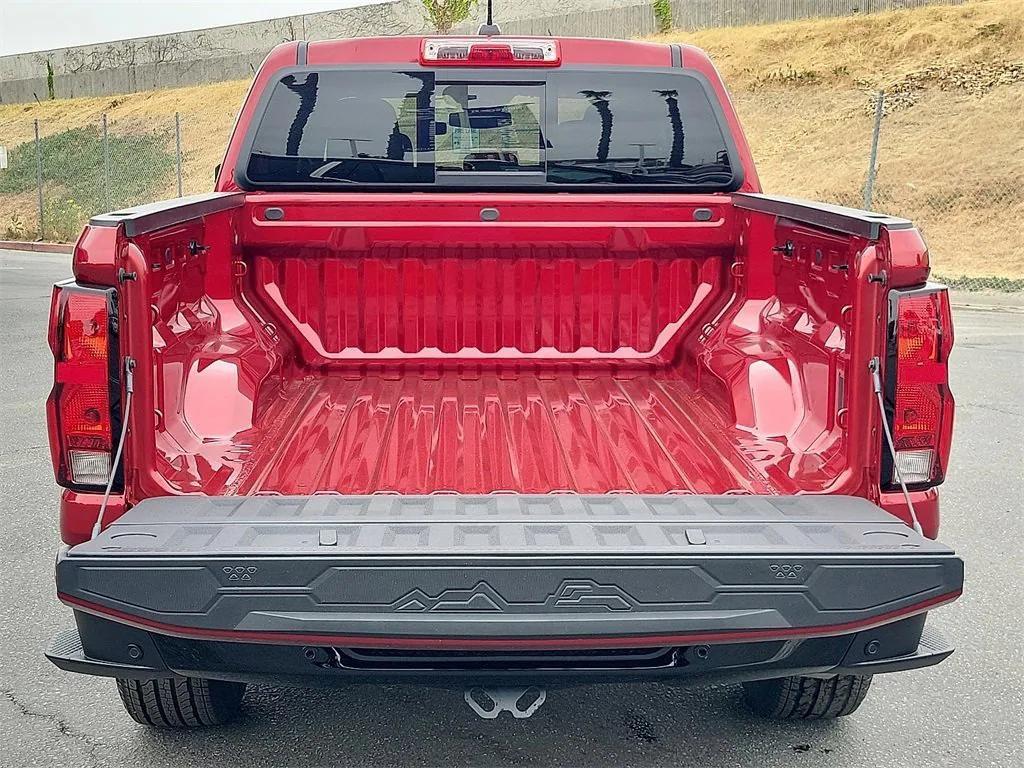 new 2025 Chevrolet Colorado car, priced at $33,760